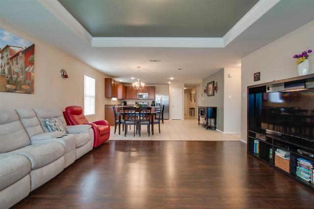 For Sale: 14713 Southview Trl Little Elm, TX 75068