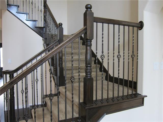 For Sale: 816 Golden Nugget Dr Mckinney, TX 75069