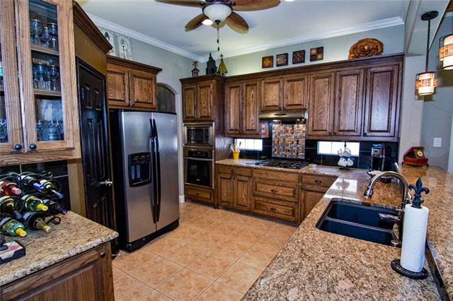 For Sale: 219 Pine Valley Ct Mckinney, TX 75069