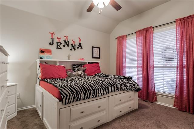 10105 Horseshoe Ln