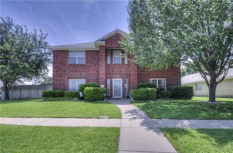 4104 Honeysuckle Dr