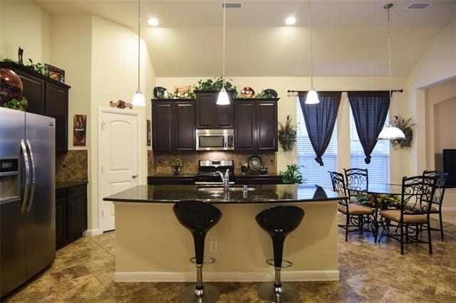For Sale: 5017 White Spruce Dr Mckinney, TX 75071