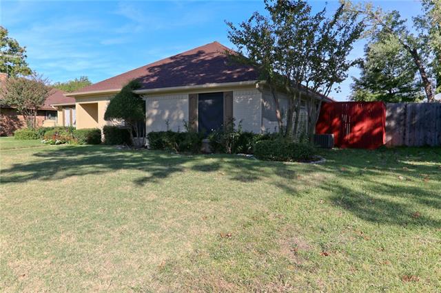 1407 Flintwood Dr