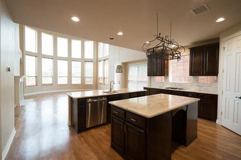 3217 Forestbrook Dr