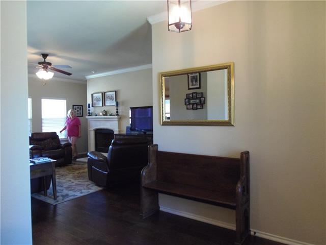 For Sale: 1278 Waters Edge Dr Rockwall, TX 75087