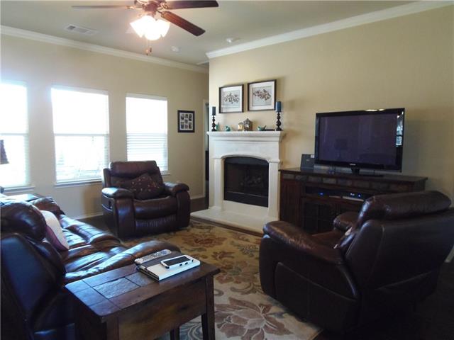 For Sale: 1278 Waters Edge Dr Rockwall, TX 75087
