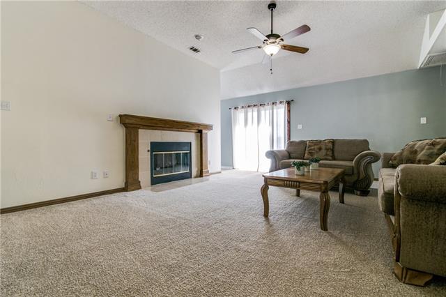 7310 Lynn Dr