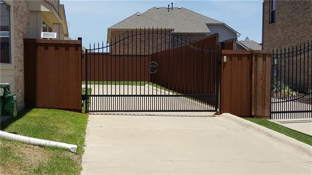 For Sale: 617 Gene Autry Ln Plano, TX 75094