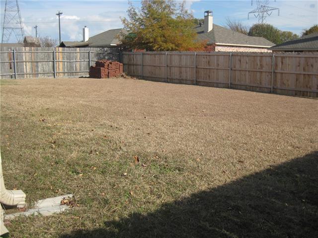 206 Windy Knoll Ln