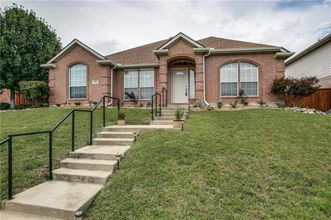 933 Heatherwood Dr