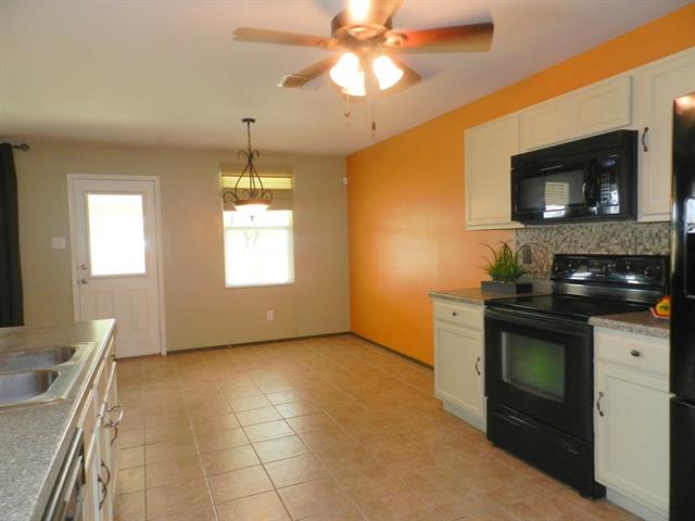 For Sale: 3011 Lake Terrace Dr Wylie, TX 75098