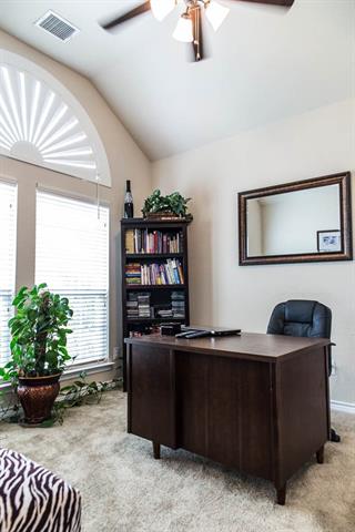 For Sale: 412 Crestone St Desoto, TX 75115