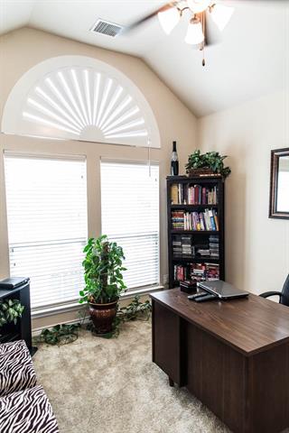 For Sale: 412 Crestone St Desoto, TX 75115