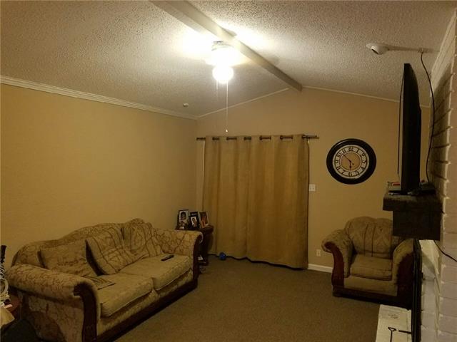 For Sale: 146 S Crestwood Blvd Desoto, TX 75115