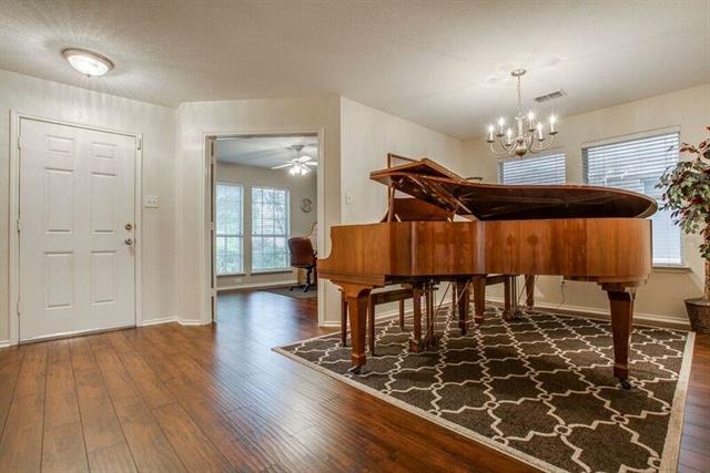 For Sale: 1028 Grimes Dr Forney, TX 75126
