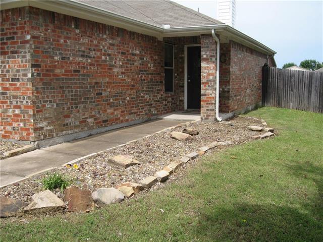 For Sale: 106 Lightning Trl Forney, TX 75126