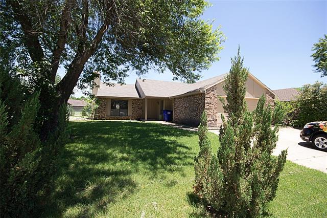 For Sale: 514 Rosewood Ln Forney, TX 75126