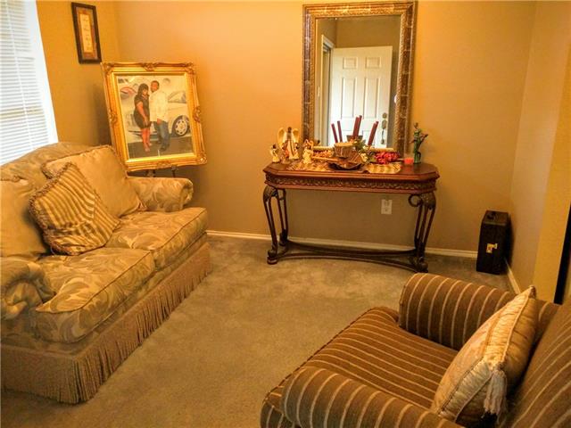 For Sale: 2118 Picadilly Blvd Mesquite, TX 75149