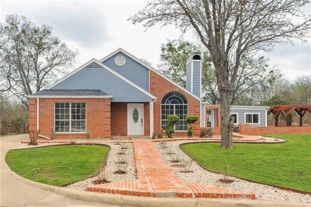 207 Stable Dr