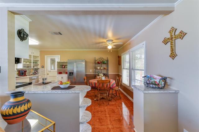 519 N Grand Ave, Waxahachie TX 75165