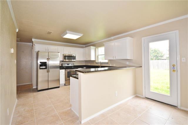 For Sale: 1570 Wildflower Waxahachie, TX 75165