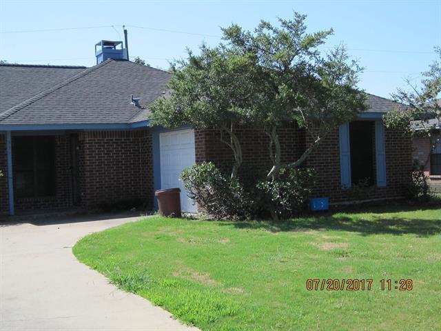 325 Pin Oak Ln