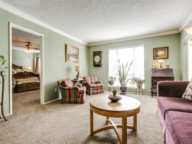 For Sale: 4819 Skillman St #APT 208B Dallas, TX 75206