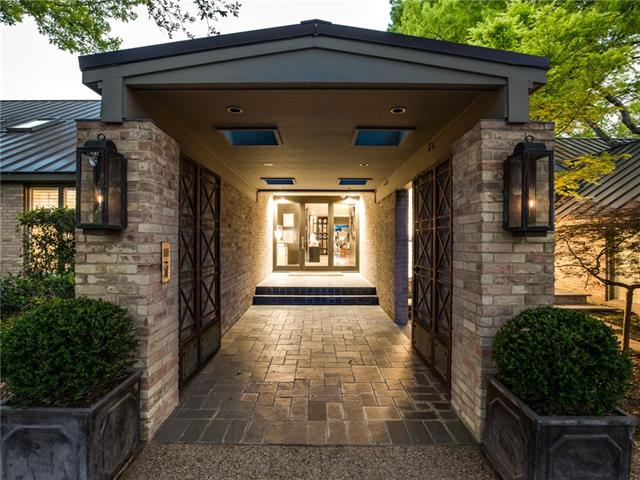 4437 Beverly Dr