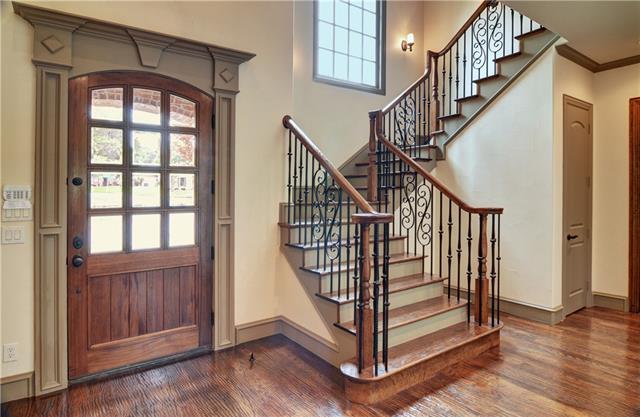 For Sale: 7147 Lyre Ln Dallas, TX 75214