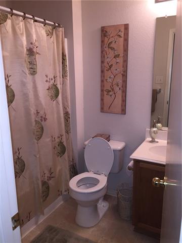 6810 Sarah Lee Ln