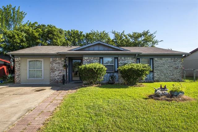 8138 Burroaks Cir