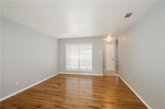 8636 Wolfwood Ln