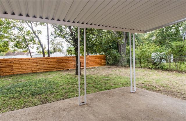 8636 Wolfwood Ln