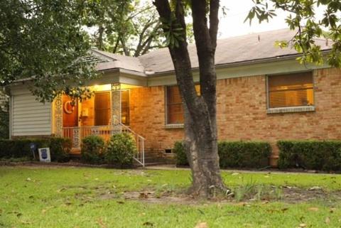 3807 Lively Ln
