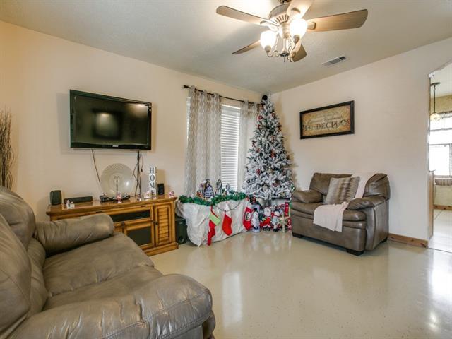2717 Healey Dr