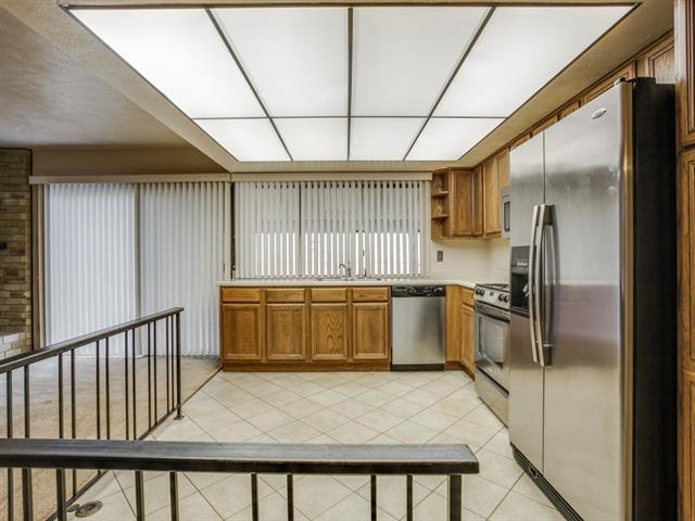 For Sale: 8511 Bellingham Dr Dallas, TX 75228