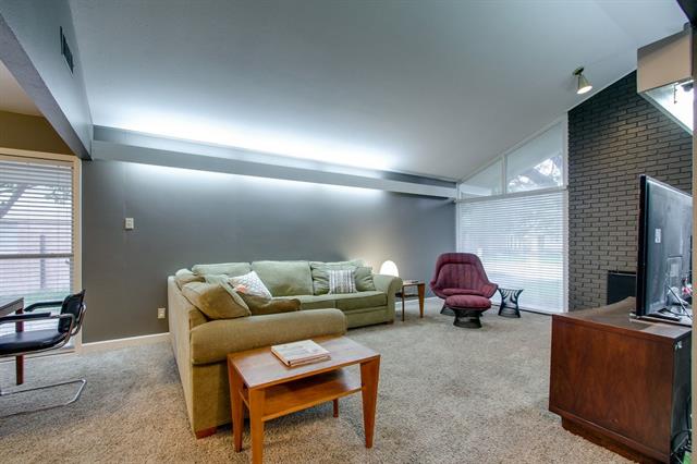 For Sale: 3548 Regent Dr Dallas, TX 75229