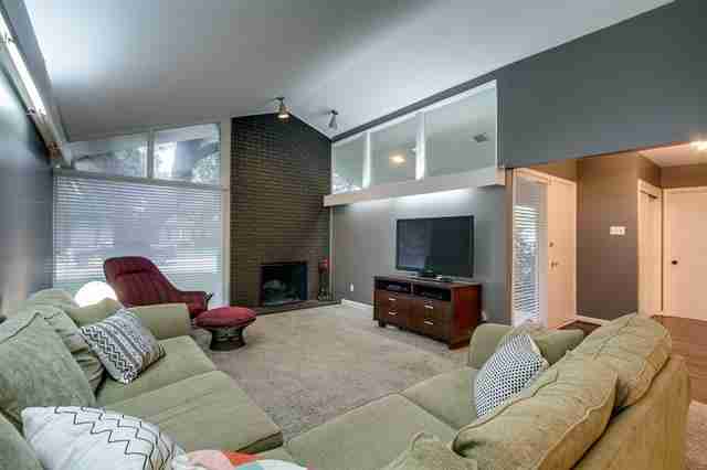 For Sale: 3548 Regent Dr Dallas, TX 75229