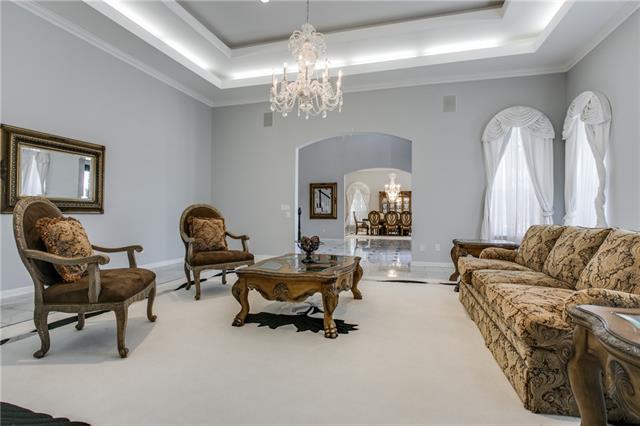 9709 Stone River Cir