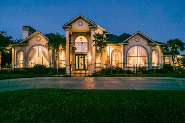 9709 Stone River Cir