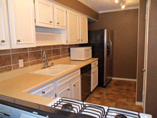 15908 Archwood Ln #2018