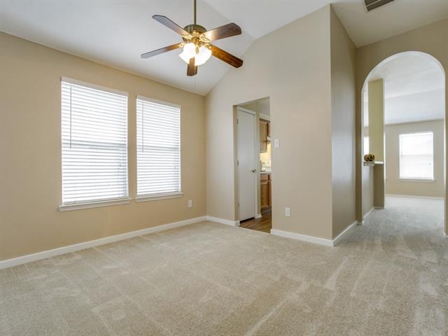 5923 Fox Point Trl
