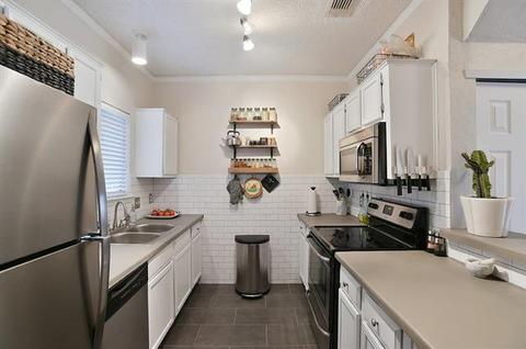 5619 Preston Oaks Rd #202