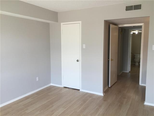 For Sale: 7961 Cliffbrook Dr #APT 210 Dallas, TX 75254
