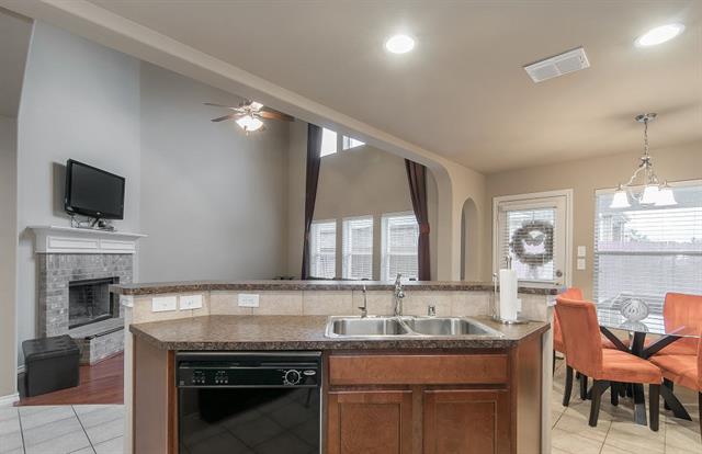 For Sale: 2080 Meadow Park Dr Princeton, TX 75407