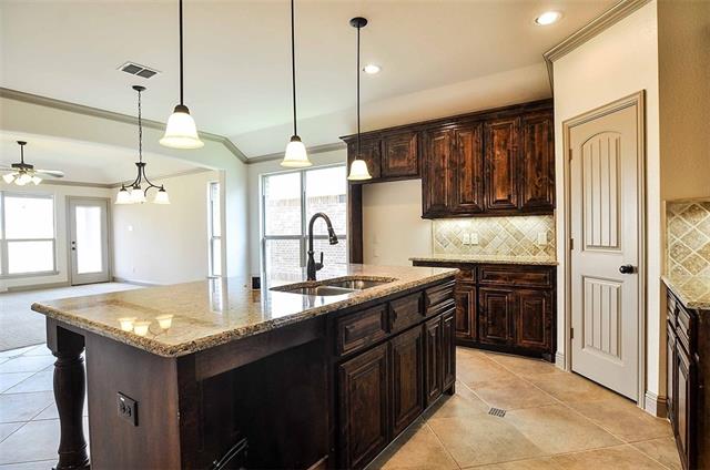 For Sale: 524 Haven Dr Anna, TX 75409