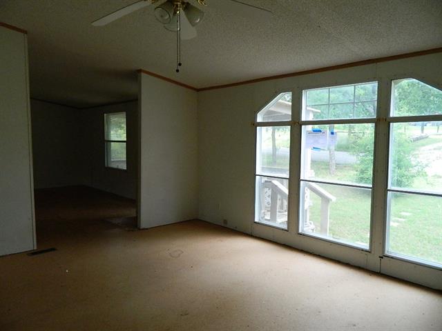 For Sale: 21 N Washburn Rd Bells, TX 75414