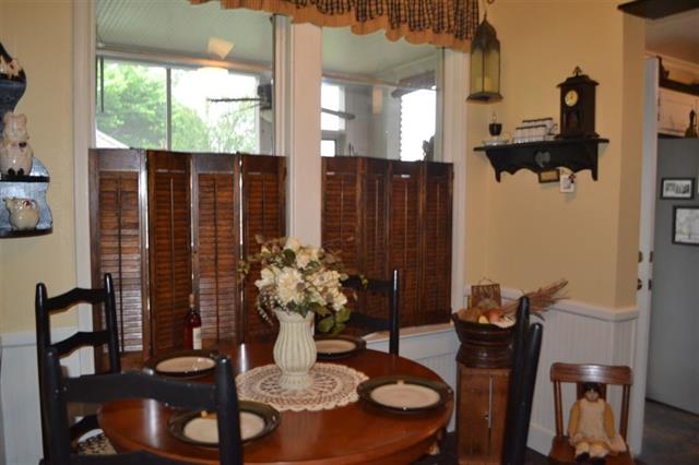 For Sale: 304 E 9th St Bonham, TX 75418