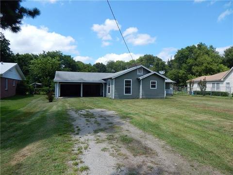 400 E Main St