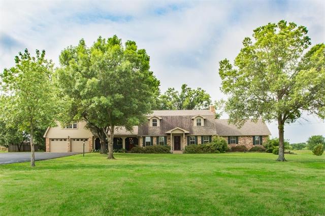For Sale: 1714 Houston St Sulphur Springs, TX 75482